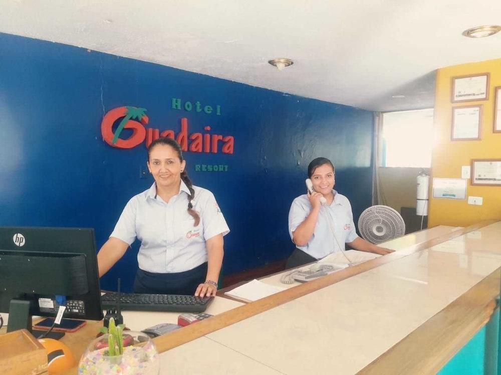 Hotel Guadaira Resort Мельгар Экстерьер фото