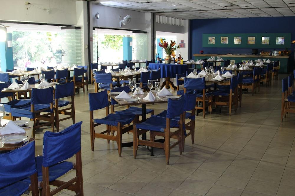 Hotel Guadaira Resort Мельгар Экстерьер фото