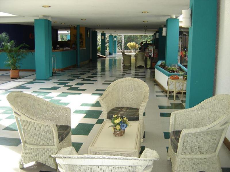 Hotel Guadaira Resort Мельгар Экстерьер фото